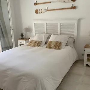 Dans Un Petit Paradis La Londe-les-Maures